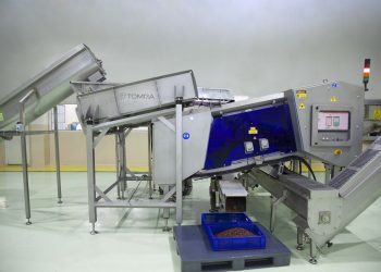 Raisin production leader Osman Akça A.Ş. is the first in Turkey to own the new Tomra 5C Sorting Machine