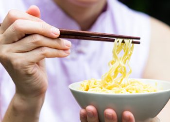 What is happening in the global instant noodle market trajectory?