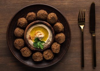 Veganların yeni tercihi humus dolgulu falafel oluyor