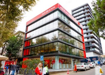 Akbank, 2022’nin ilk yarısında 639 milyar TL kredi desteği sağlayacak