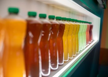 Sidel launches its 1SKIN™ bottle, the future of sustainable packaging for sensitive drinks