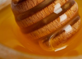 A healthy alternative to dessert: Honey