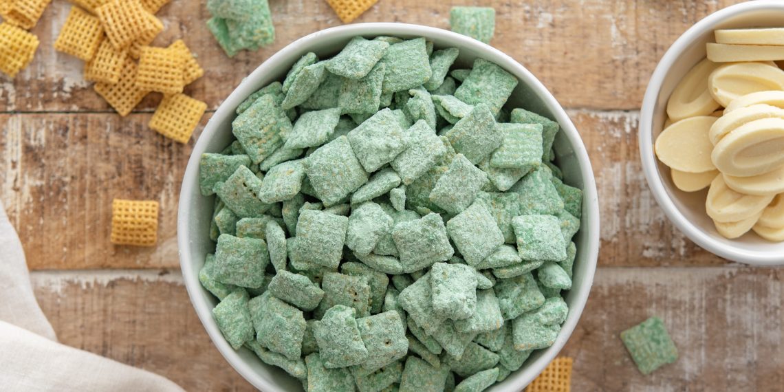 GNT launches green EXBERRY® powder made from turmeric and spirulina