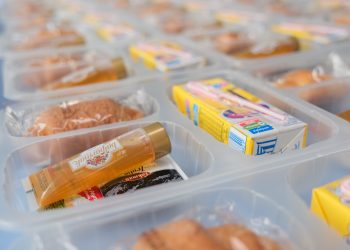 Her Balparmak alışverişi Gönül Mutfağında bir çocuğun kahvaltısına dönüşüyor