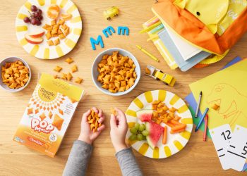 Simple Mills launches new bold and cheesy Cheddar Pop Mmms™ veggie flour baked snack crackers