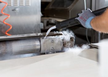 Dry steam cleaning offers effective, less labour and less water intensive solution for cleaning and sanitising food processing facilities