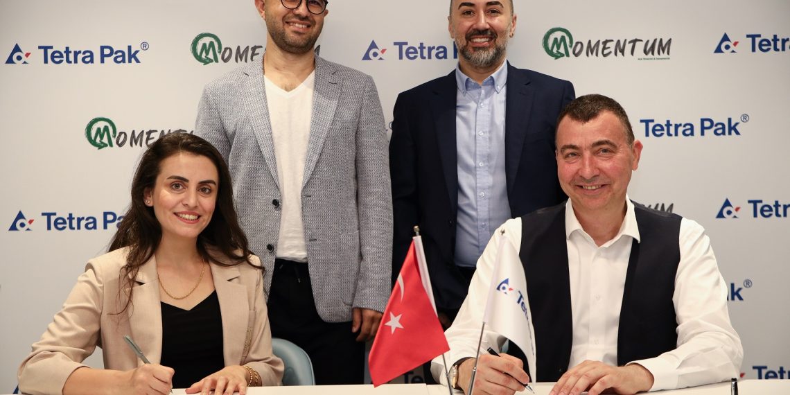 Tetra Pak, Türkiye’de atık içecek kartonlarının geri dönüşümünü desteklemek için Momentum Atık Yönetimi’yle güçlerini birleştirdi