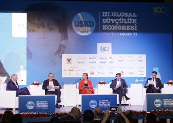 Sürdürülebilirlik perspektifinden süt endüstrisinin geleceği tartışıldı: Ak Gıda-İçim Süt CEO’su Ali Sözen, karbon azaltma projelerini anlattı