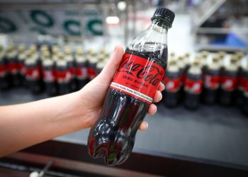 Coca-Cola reaches key sustainability milestone in Ireland with move to 100% recycled plastic