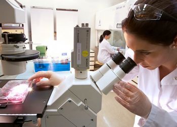 Advancing science-based early-life nutrition through a proprietary blend of HMOs and probiotics
