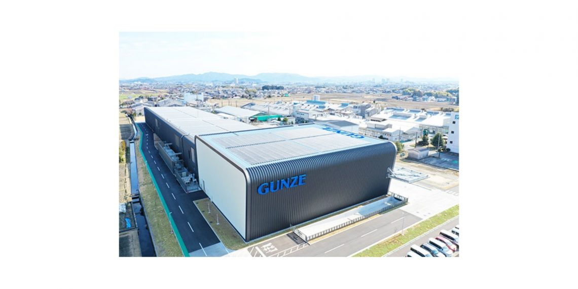 Gunze launches environmentally friendly “GEOPLAS™ HCX1,” the lightest shrink film for automatic sleeve applicators