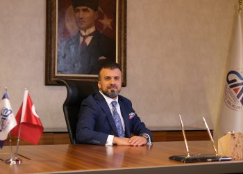 Güneydoğu Anadolu Hububat Bakliyat Yağlı Tohumlar ve Mamulleri İhracatçıları Birliği  Başkanı Celal Kadooğlu:“Dünyadaki ayçiçeği tohumu bolluğunu değerlendirmek anlamlı”