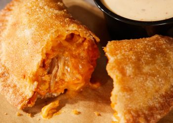 Taco Bell® unveils the Cheesy Chicken Crispanada