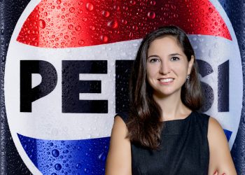 Pepsi’nin 14 yıl sonra ilk kez değişen görsel kimliği, dünyanın en ikonik noktalarında yerini aldı