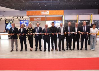 Ülkemizin tek uluslararası Güneş Enerjisi, Teknolojileri ve Depolama Fuarı SolarEX İstanbul, sektörün en iyileri ile 16. Kez yoğun ilgiyle kapılarını açtı! 4 Nisan’da resmi açılışı gerçekleştirilen SolarEX İstanbul, 4-5-6 Nisan tarihlerinde 10:00-18:00 saatleri arasında İstanbul Fuar Merkezi’nde global ziyaretçilerini ağırlayacak