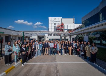 Nestlé Türkiye, Gençlik Girişimi ile Karacabey Fabrikası’nda geleceğin liderleriyle buluştu